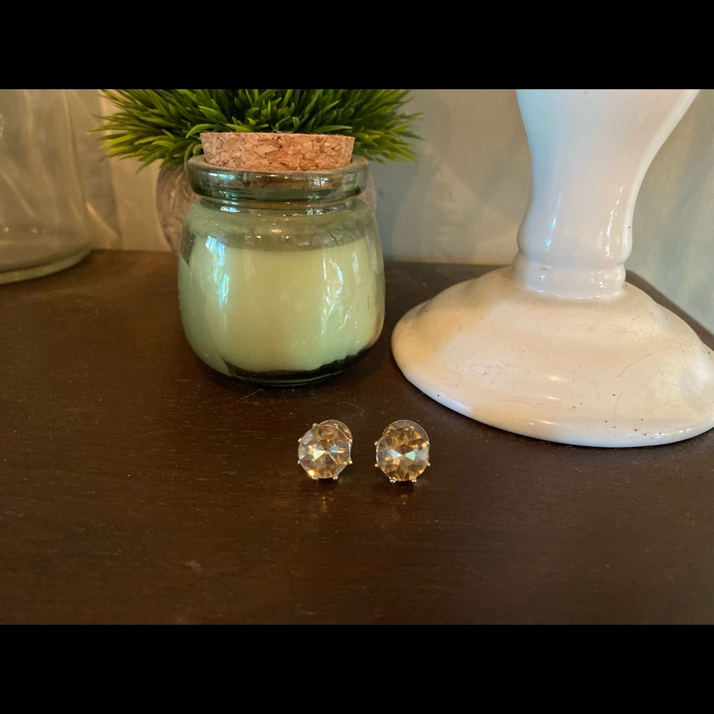 Statement studs - earrings